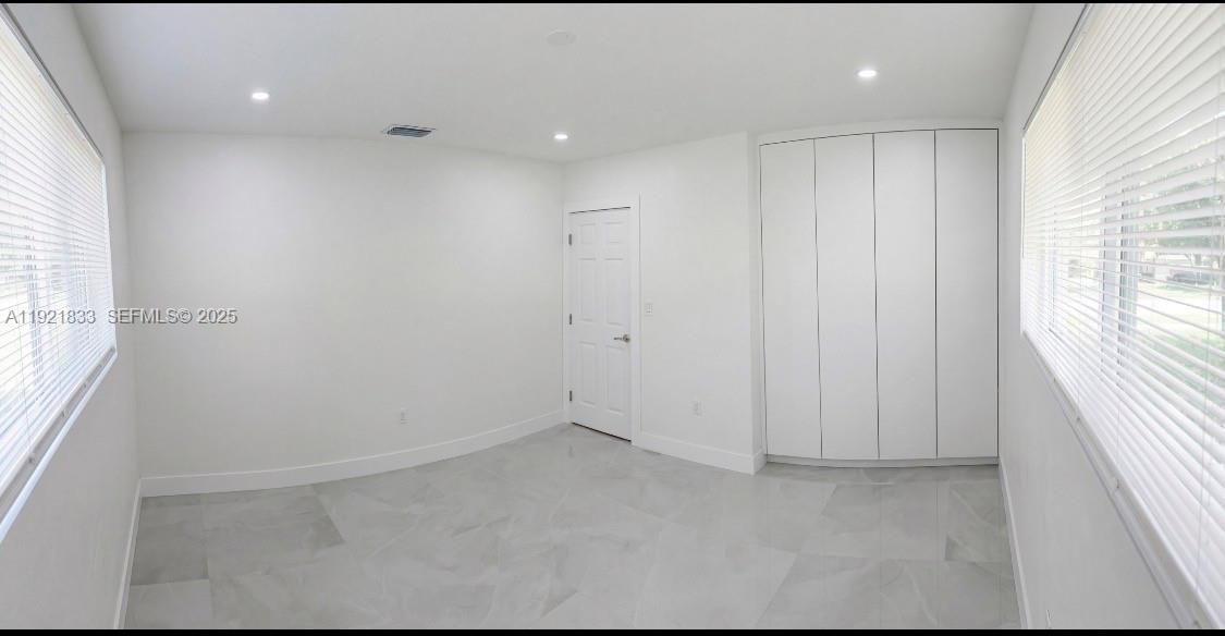 待售: $585,000 (4 贝兹, 2 浴室, 0 平方英尺)