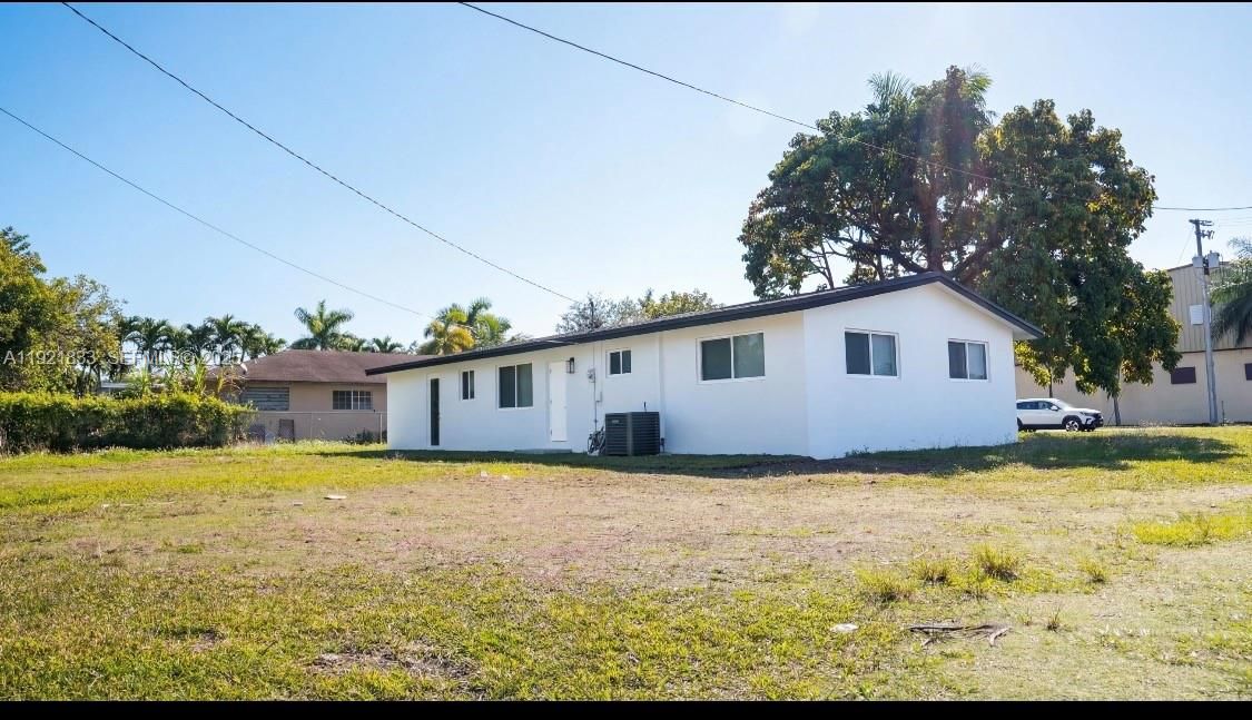 待售: $585,000 (4 贝兹, 2 浴室, 0 平方英尺)