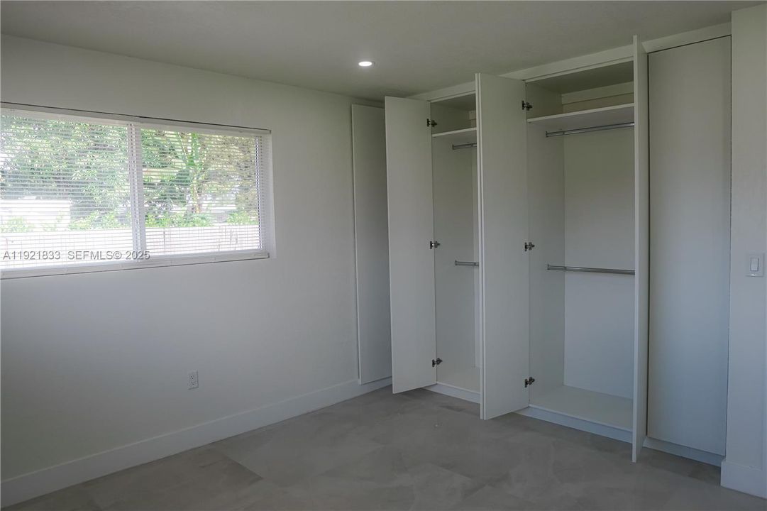 待售: $585,000 (4 贝兹, 2 浴室, 0 平方英尺)