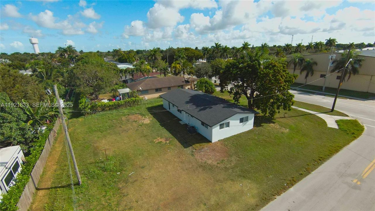 待售: $585,000 (4 贝兹, 2 浴室, 0 平方英尺)