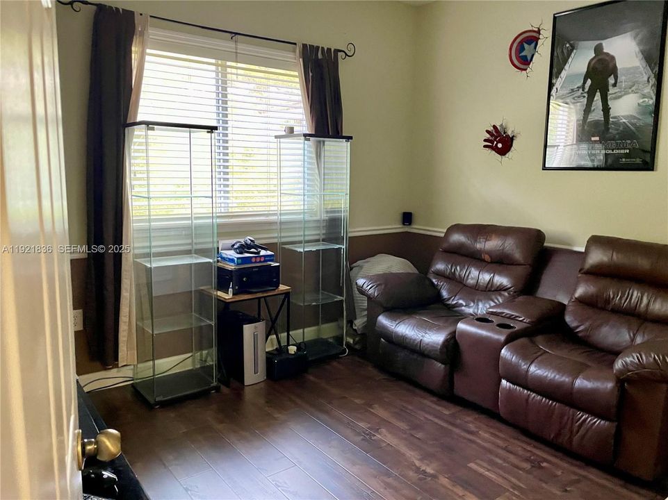 待售: $455,000 (3 贝兹, 2 浴室, 1456 平方英尺)