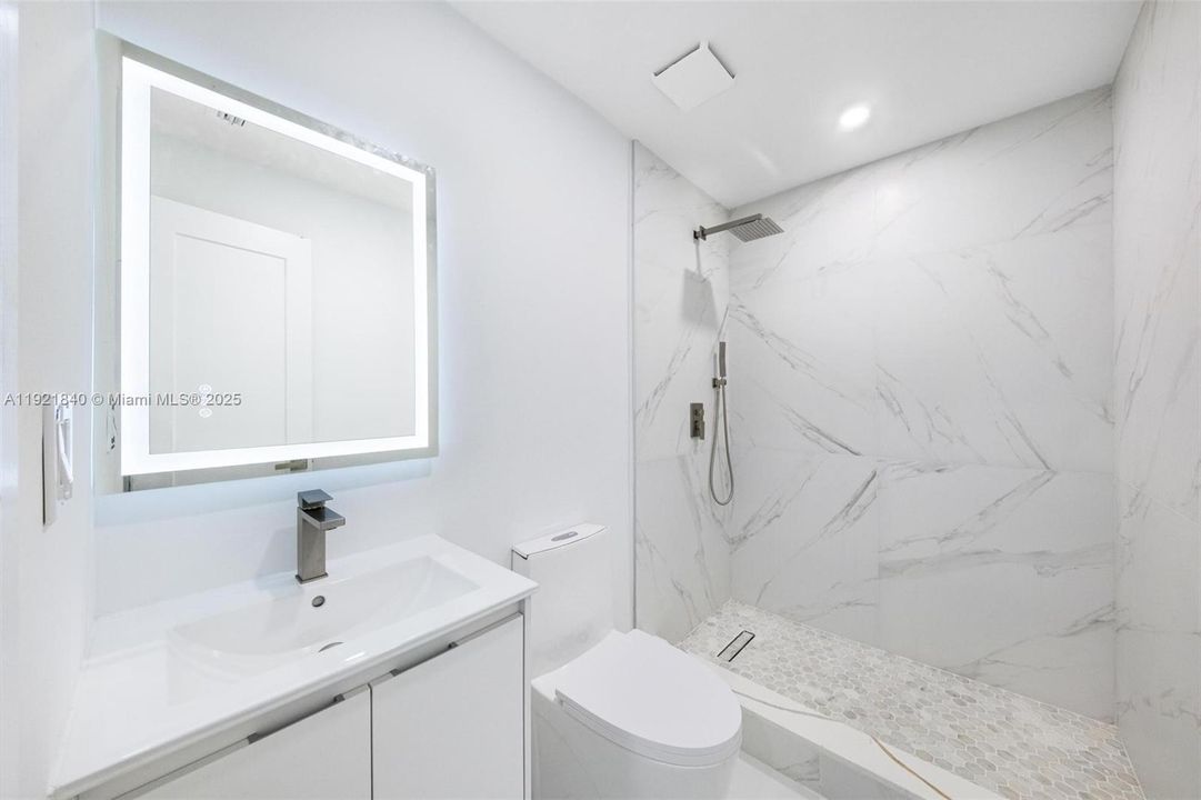 На продажу: $499,000 (3 спален, 2 ванн, 1010 Квадратных фут)