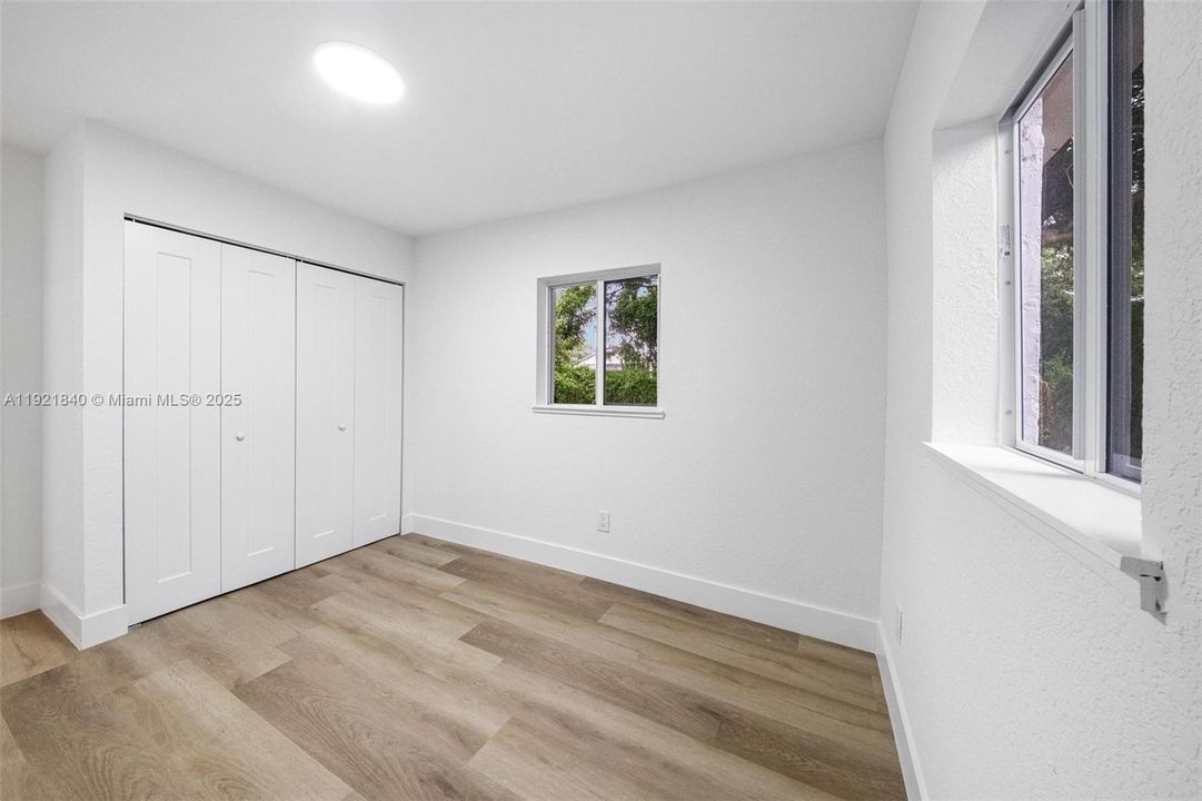 На продажу: $499,000 (3 спален, 2 ванн, 1010 Квадратных фут)