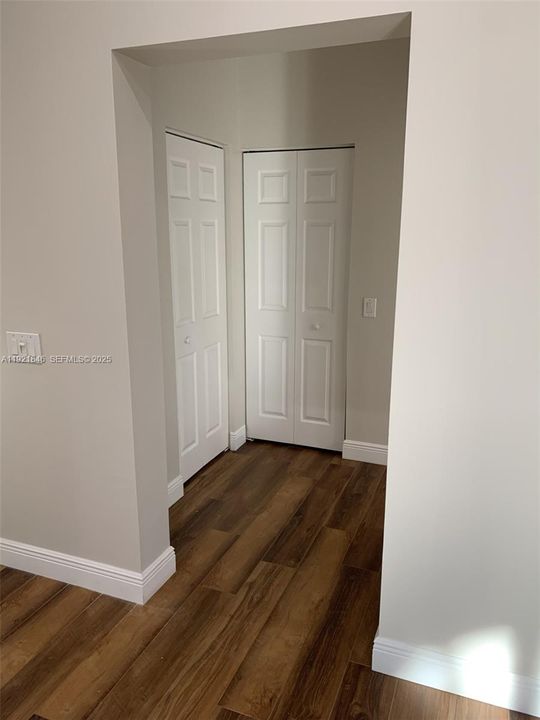 For Rent: $6,200 (3 beds, 3 baths, 2121 Square Feet)