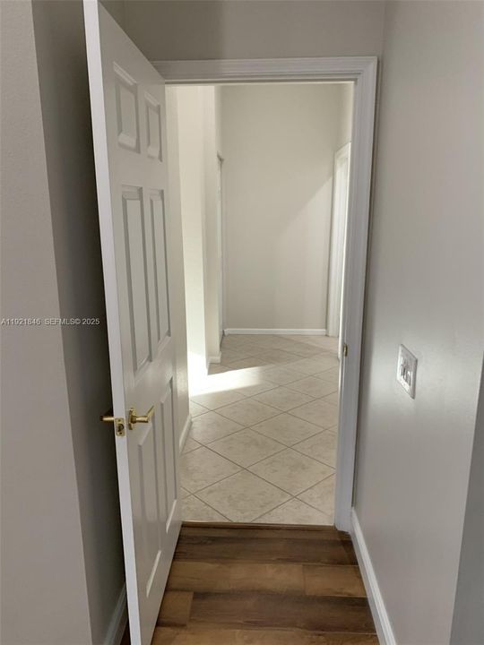 For Rent: $6,200 (3 beds, 3 baths, 2121 Square Feet)