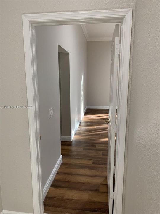 For Rent: $6,200 (3 beds, 3 baths, 2121 Square Feet)