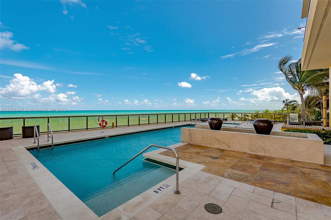 For Rent: $4,350 (1 beds, 1 baths, 1798 Square Feet)