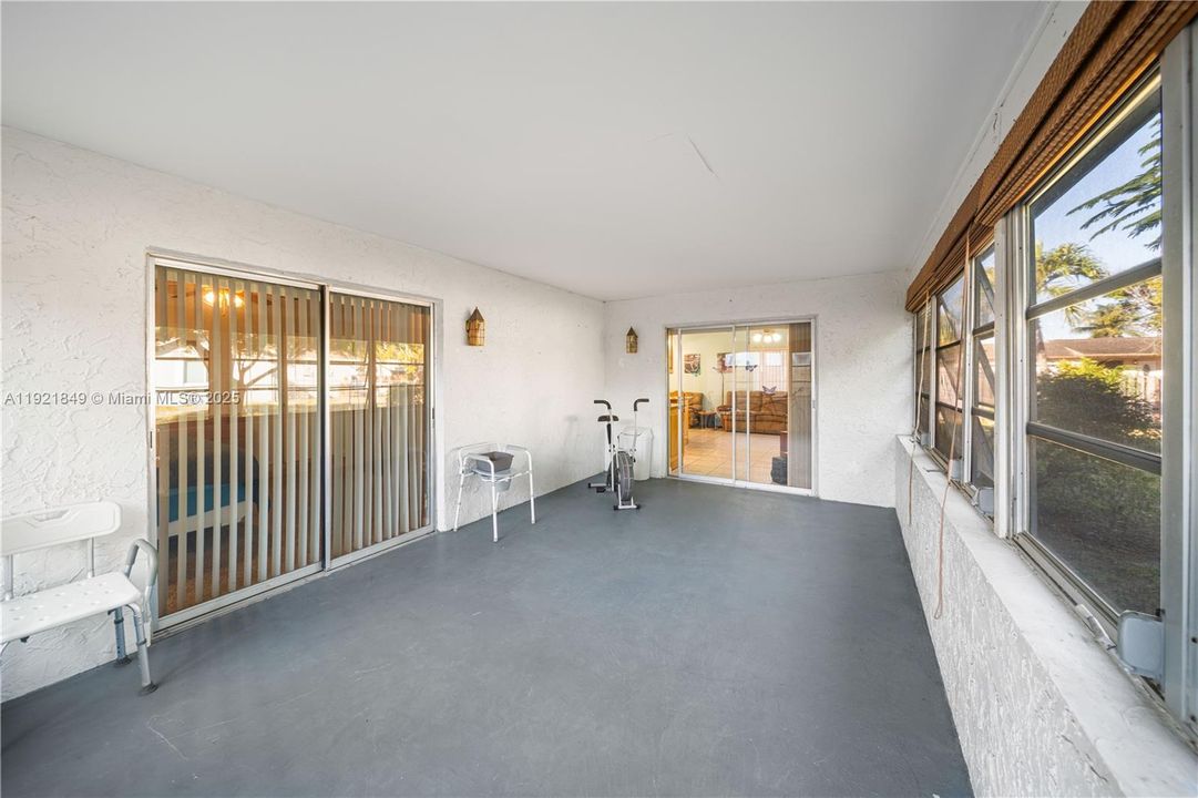 For Sale: $445,000 (2 beds, 2 baths, 1520 Square Feet)