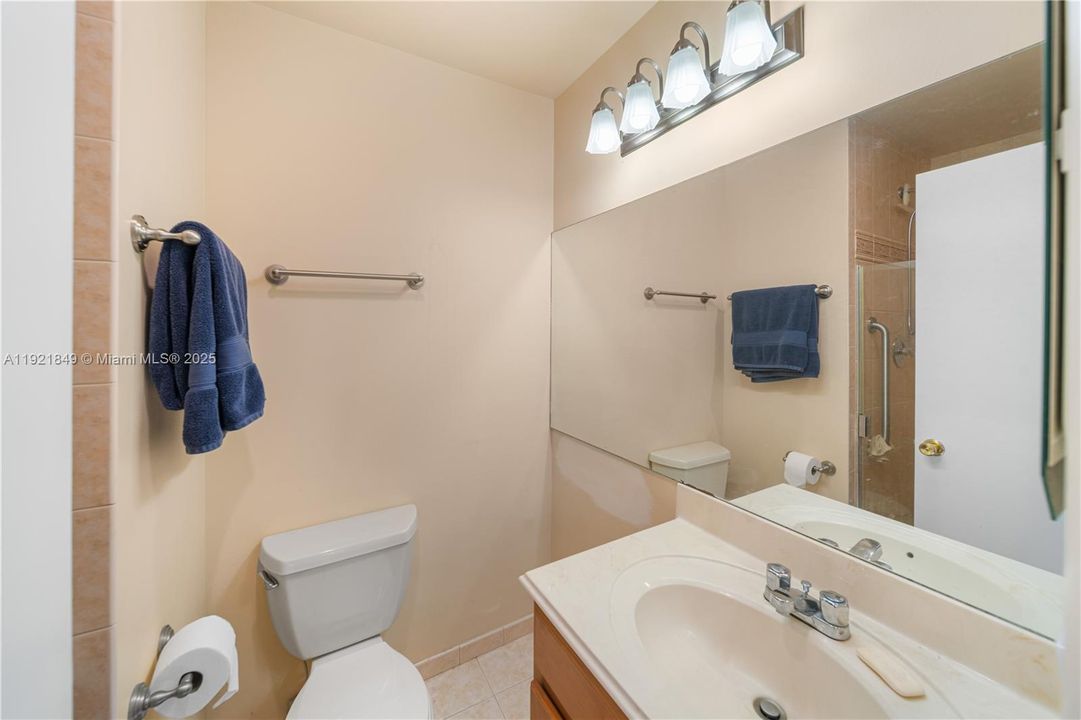 For Sale: $445,000 (2 beds, 2 baths, 1520 Square Feet)