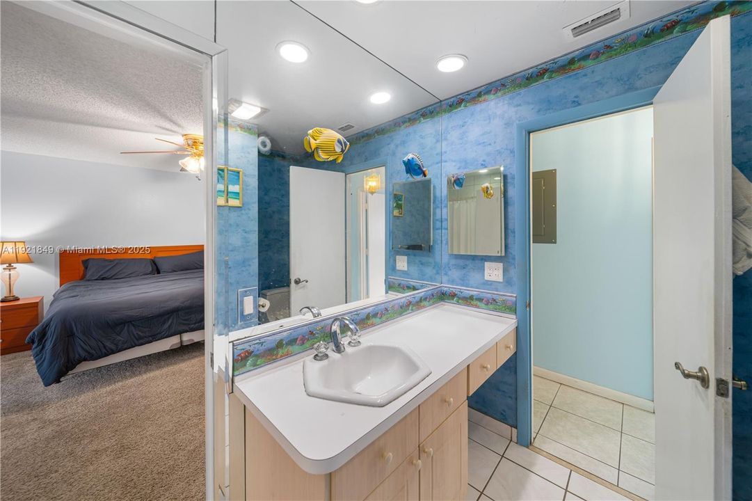 For Sale: $445,000 (2 beds, 2 baths, 1520 Square Feet)