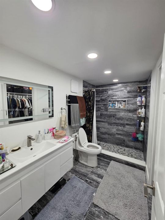 For Sale: $669,000 (4 beds, 3 baths, 1674 Square Feet)