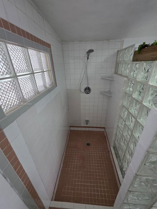 For Sale: $669,000 (4 beds, 3 baths, 1674 Square Feet)