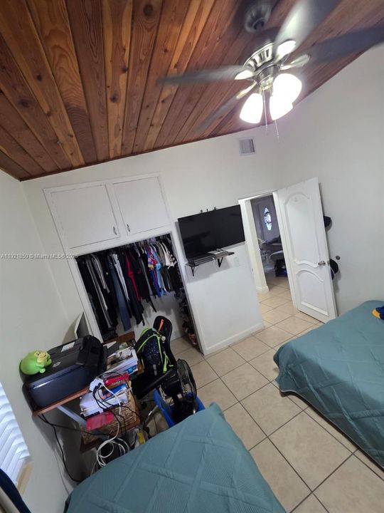 For Sale: $669,000 (4 beds, 3 baths, 1674 Square Feet)