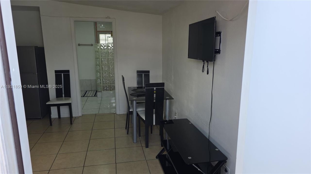 For Sale: $669,000 (4 beds, 3 baths, 1674 Square Feet)