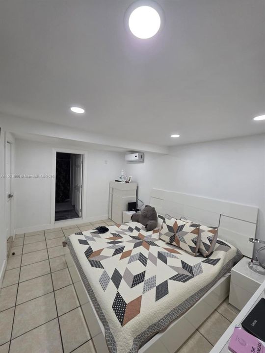 For Sale: $669,000 (4 beds, 3 baths, 1674 Square Feet)