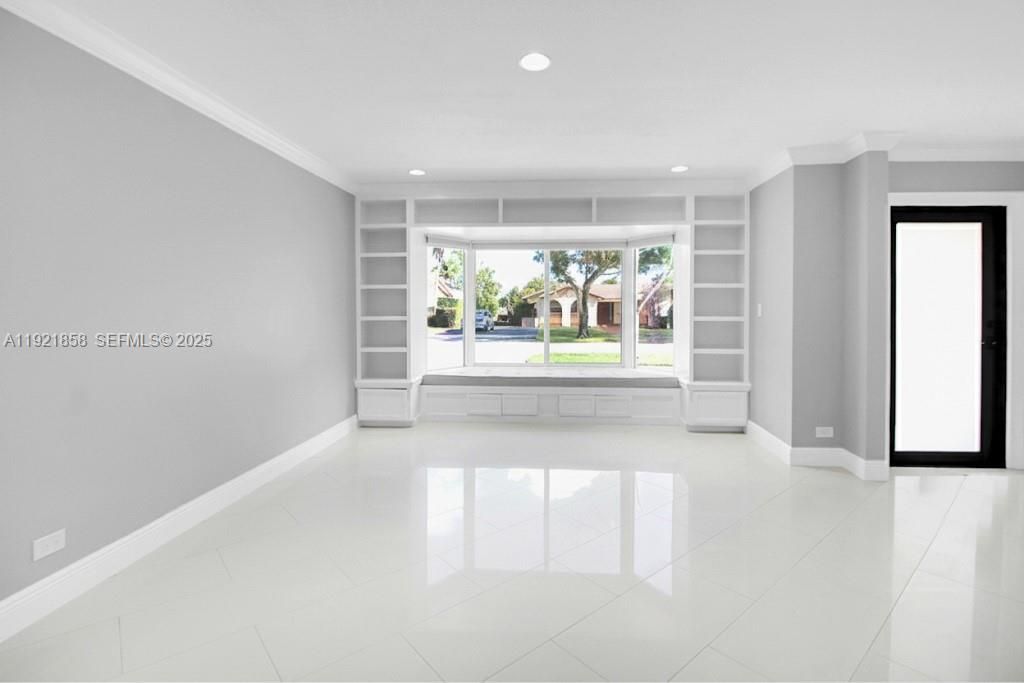 For Rent: $4,400 (4 beds, 2 baths, 2196 Square Feet)