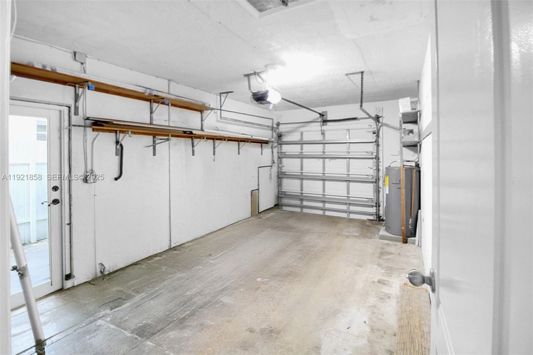 For Rent: $4,400 (4 beds, 2 baths, 2196 Square Feet)