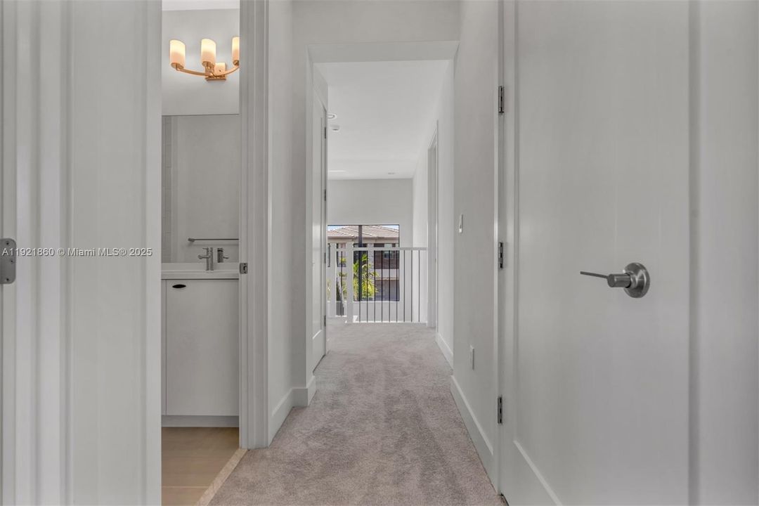 For Sale: $1,869,000 (4 beds, 4 baths, 3282 Square Feet)