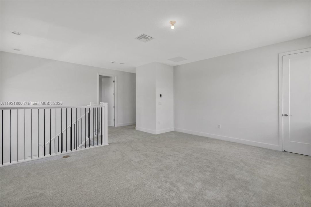 For Sale: $1,869,000 (4 beds, 4 baths, 3282 Square Feet)