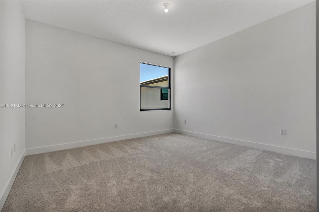 For Sale: $1,869,000 (4 beds, 4 baths, 3282 Square Feet)