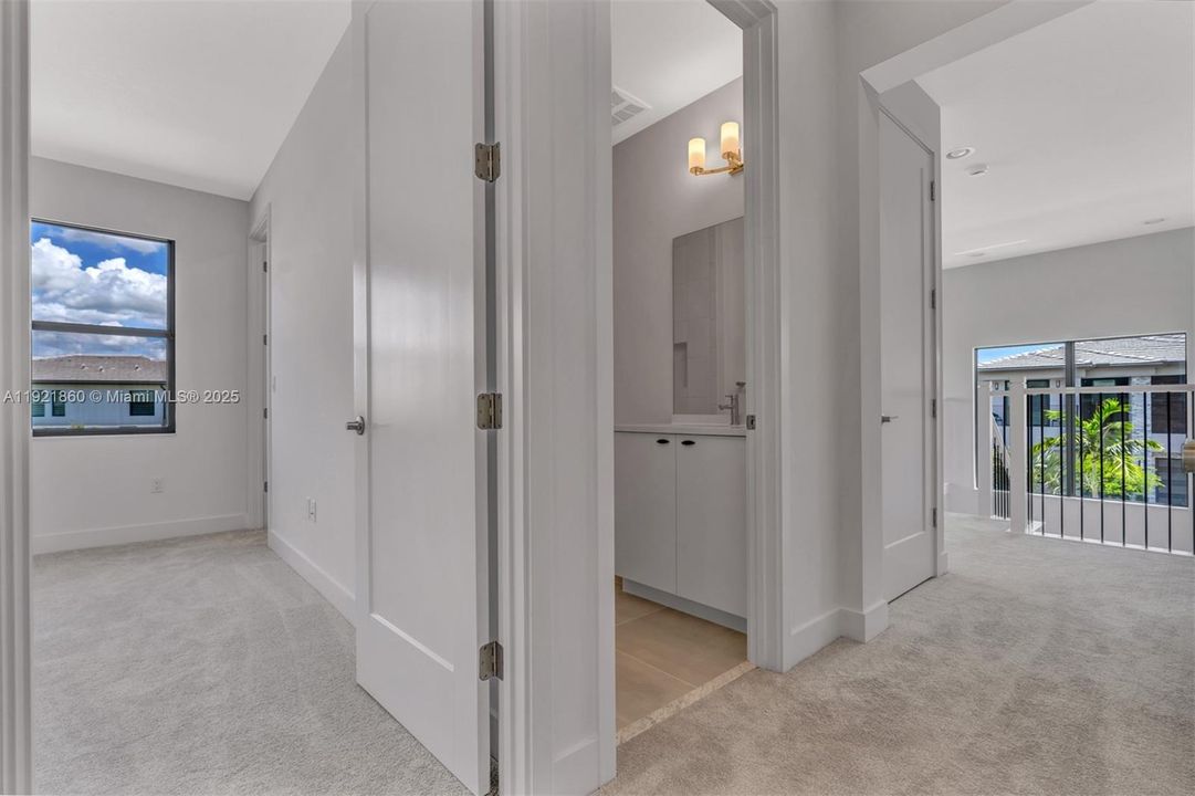 For Sale: $1,869,000 (4 beds, 4 baths, 3282 Square Feet)