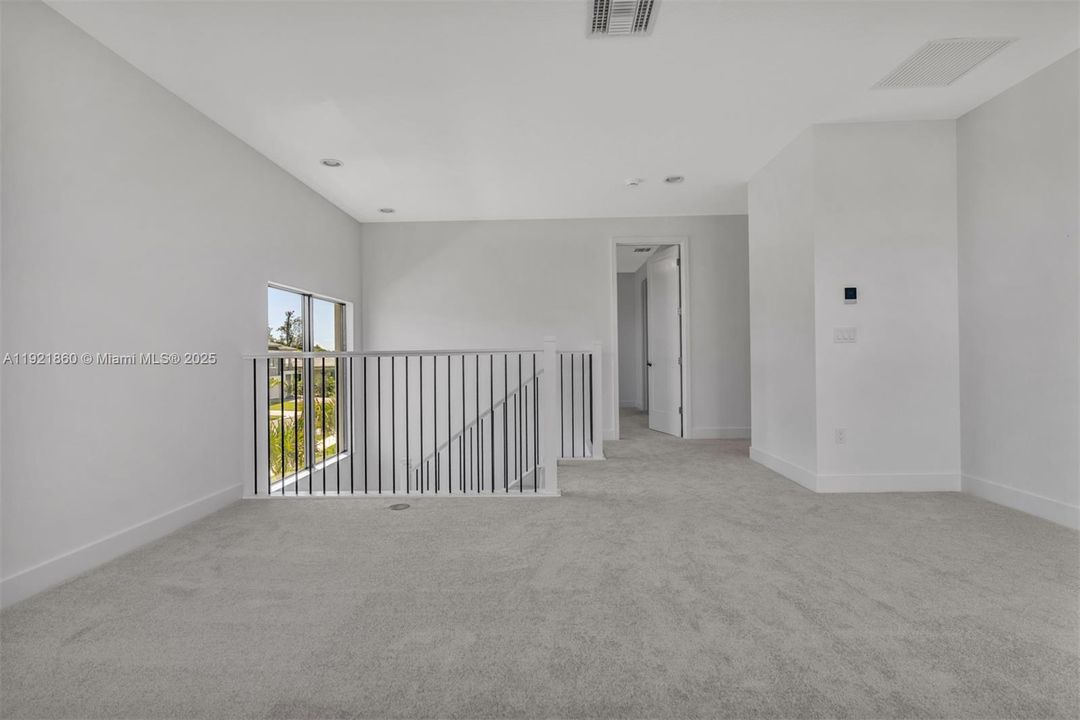 For Sale: $1,869,000 (4 beds, 4 baths, 3282 Square Feet)