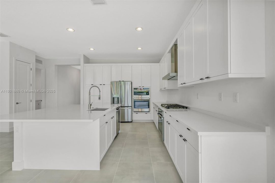 For Sale: $1,869,000 (4 beds, 4 baths, 3282 Square Feet)