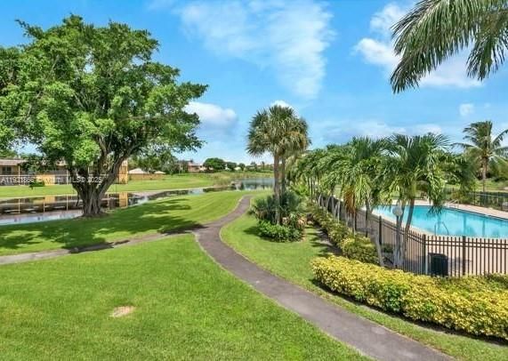 En Renta: $2,150 (2 camas, 2 baños, 909 Pies cuadrados)