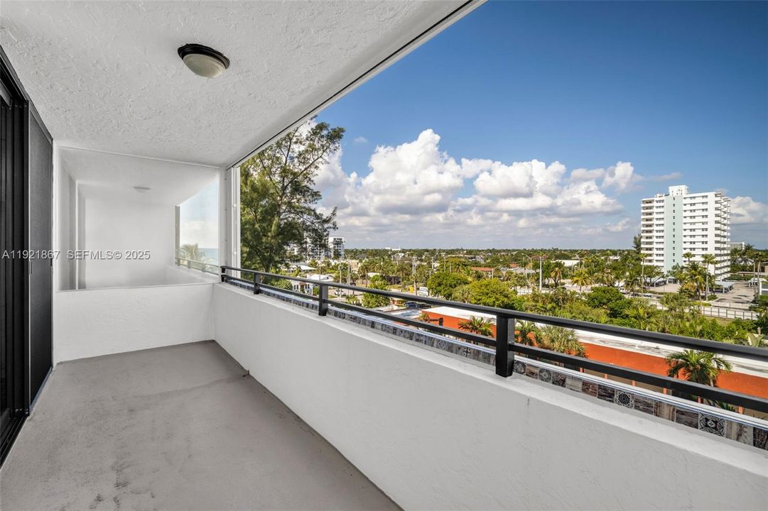 待售: $469,900 (2 贝兹, 2 浴室, 1260 平方英尺)