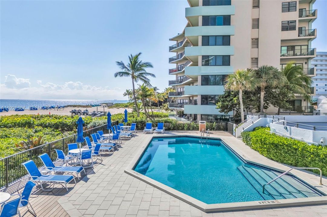 待售: $469,900 (2 贝兹, 2 浴室, 1260 平方英尺)