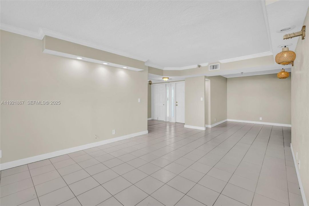 待售: $469,900 (2 贝兹, 2 浴室, 1260 平方英尺)