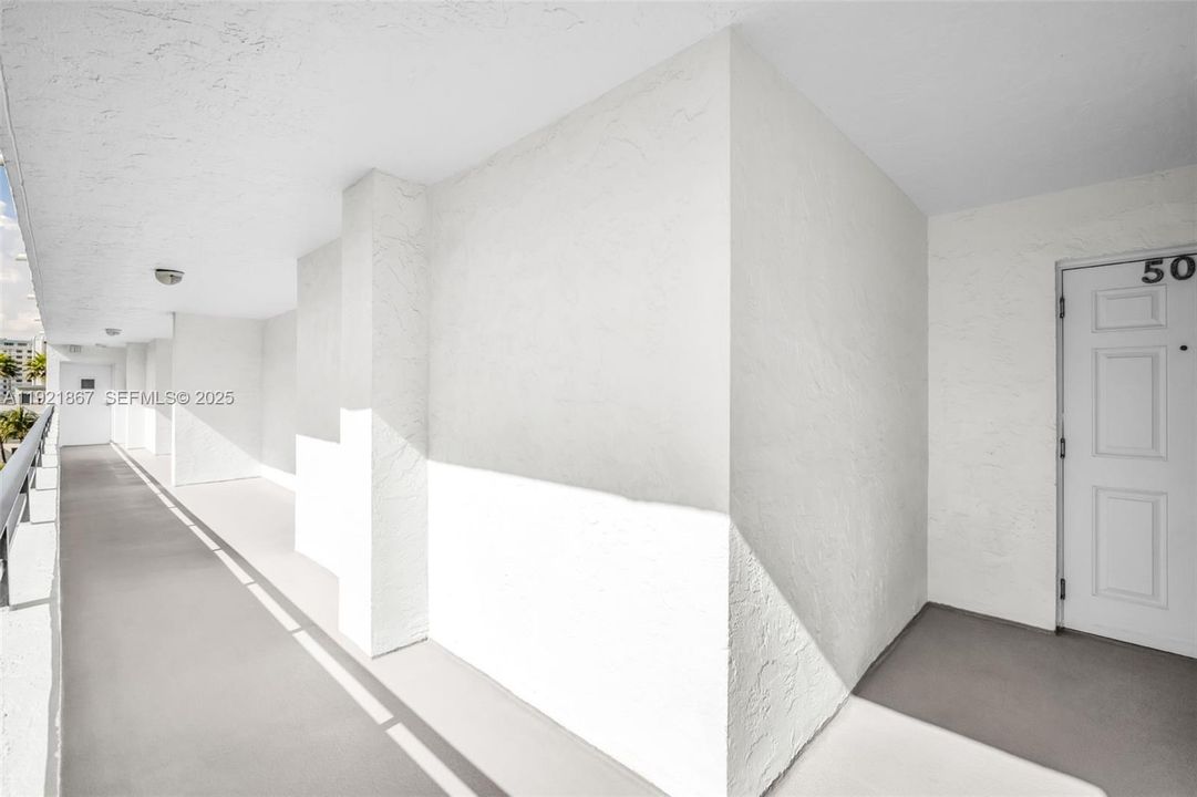 待售: $469,900 (2 贝兹, 2 浴室, 1260 平方英尺)