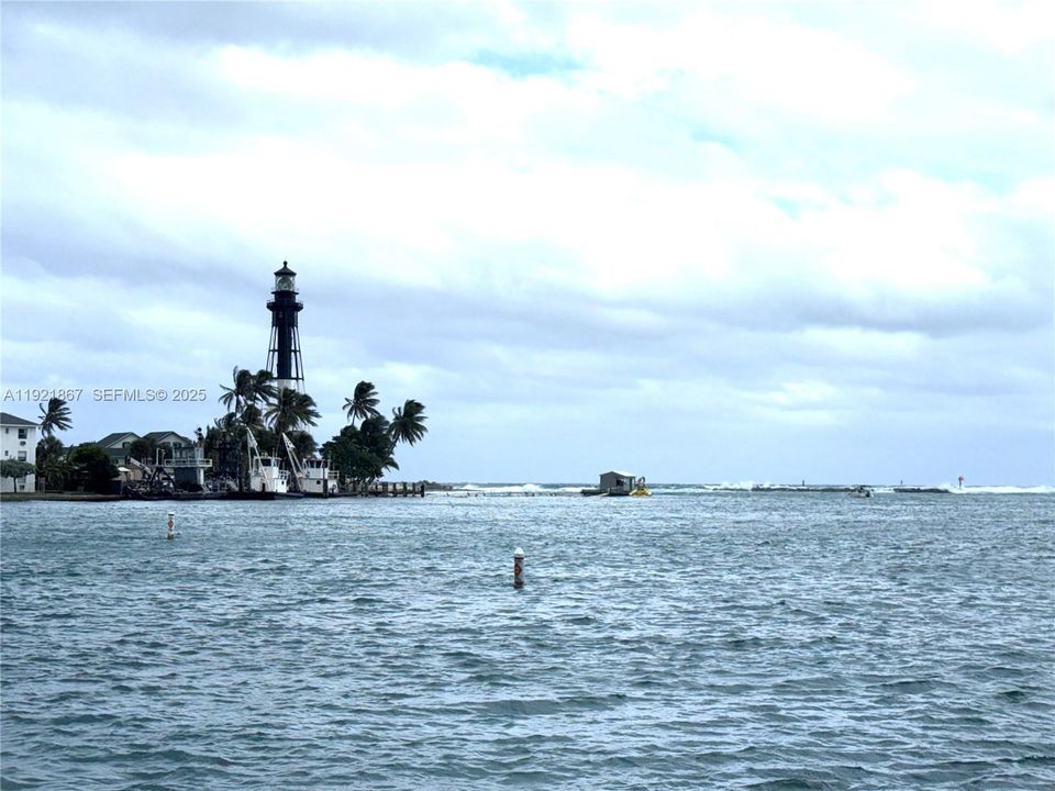 待售: $469,900 (2 贝兹, 2 浴室, 1260 平方英尺)