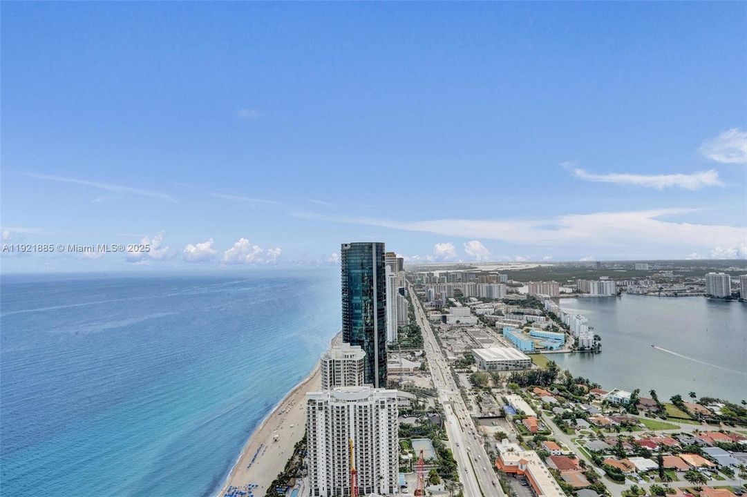 En Venta: $2,650,000 (2 camas, 2 baños, 1296 Pies cuadrados)