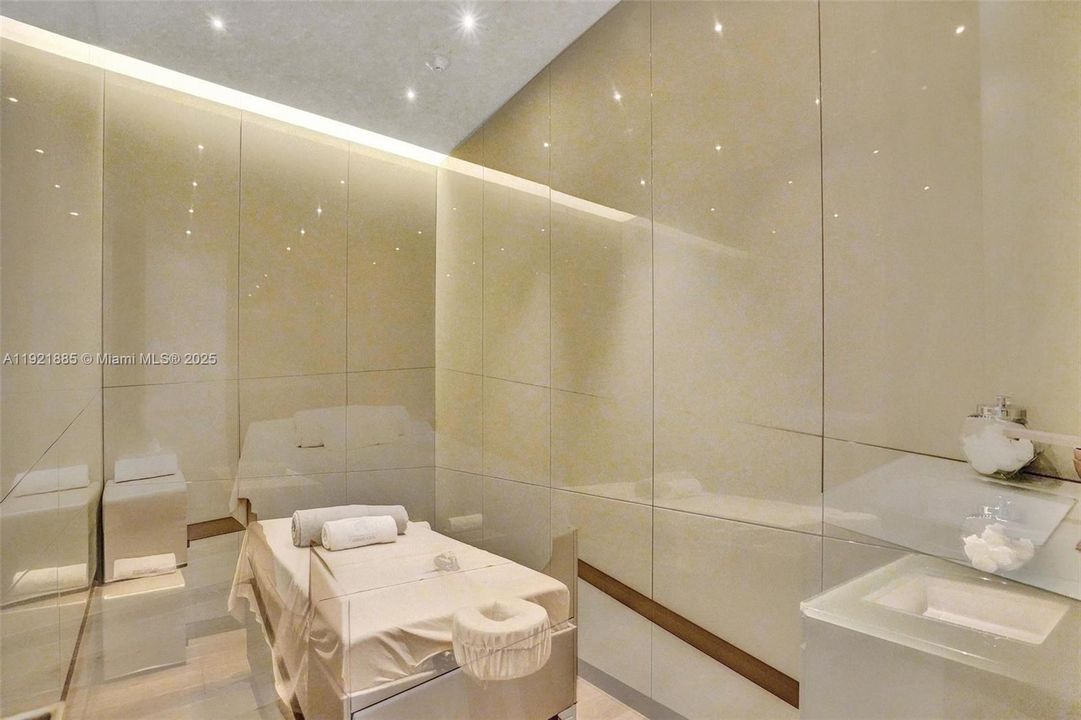 En Venta: $2,650,000 (2 camas, 2 baños, 1296 Pies cuadrados)