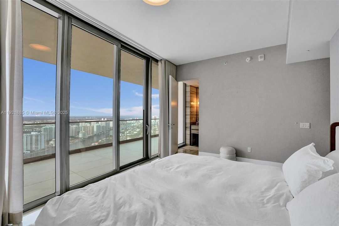 En Venta: $2,650,000 (2 camas, 2 baños, 1296 Pies cuadrados)