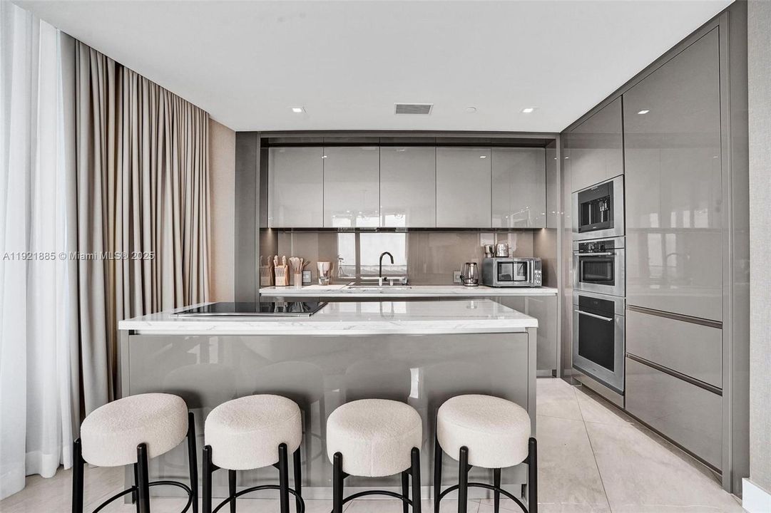 En Venta: $2,650,000 (2 camas, 2 baños, 1296 Pies cuadrados)