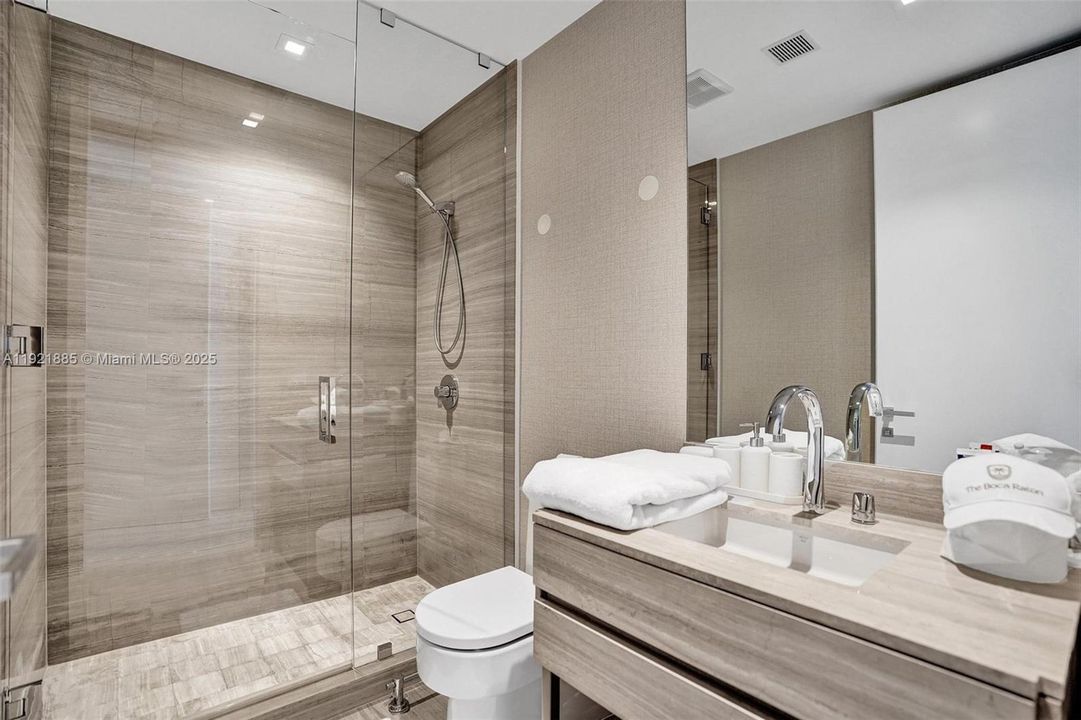 En Venta: $2,650,000 (2 camas, 2 baños, 1296 Pies cuadrados)