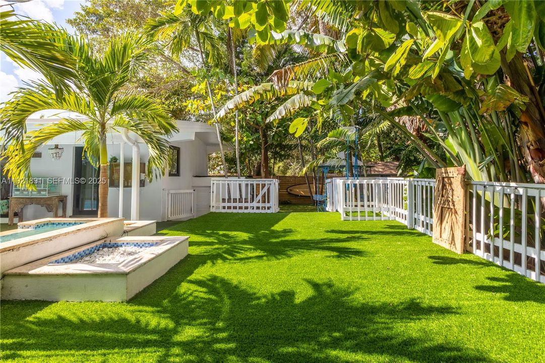 For Sale: $1,500,000 (4 beds, 3 baths, 2534 Square Feet)