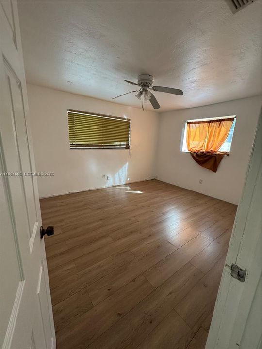 For Rent: $3,500 (3 beds, 2 baths, 1840 Square Feet)