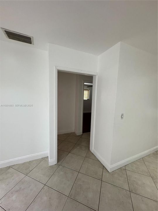 For Rent: $3,500 (3 beds, 2 baths, 1840 Square Feet)
