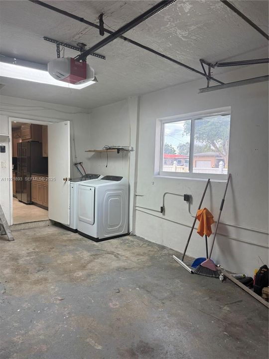 For Rent: $3,500 (3 beds, 2 baths, 1840 Square Feet)