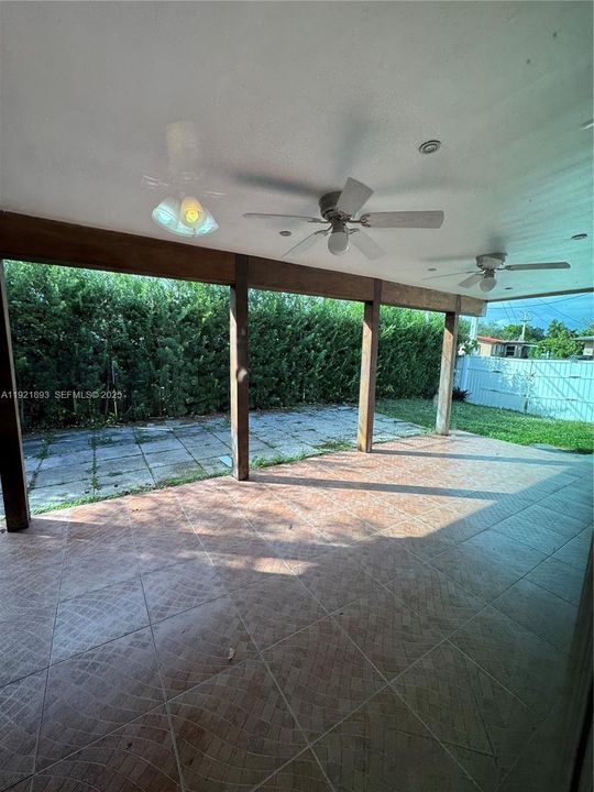 For Rent: $3,500 (3 beds, 2 baths, 1840 Square Feet)