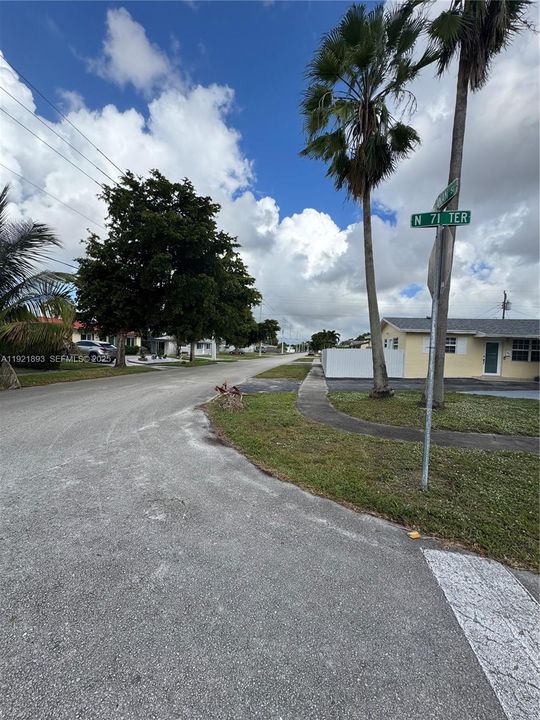 For Rent: $3,500 (3 beds, 2 baths, 1840 Square Feet)