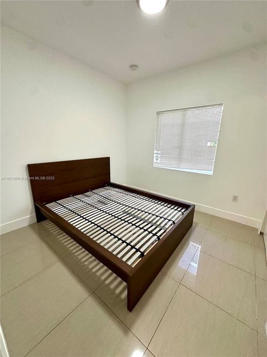 For Rent: $6,500 (4 beds, 2 baths, 1483 Square Feet)