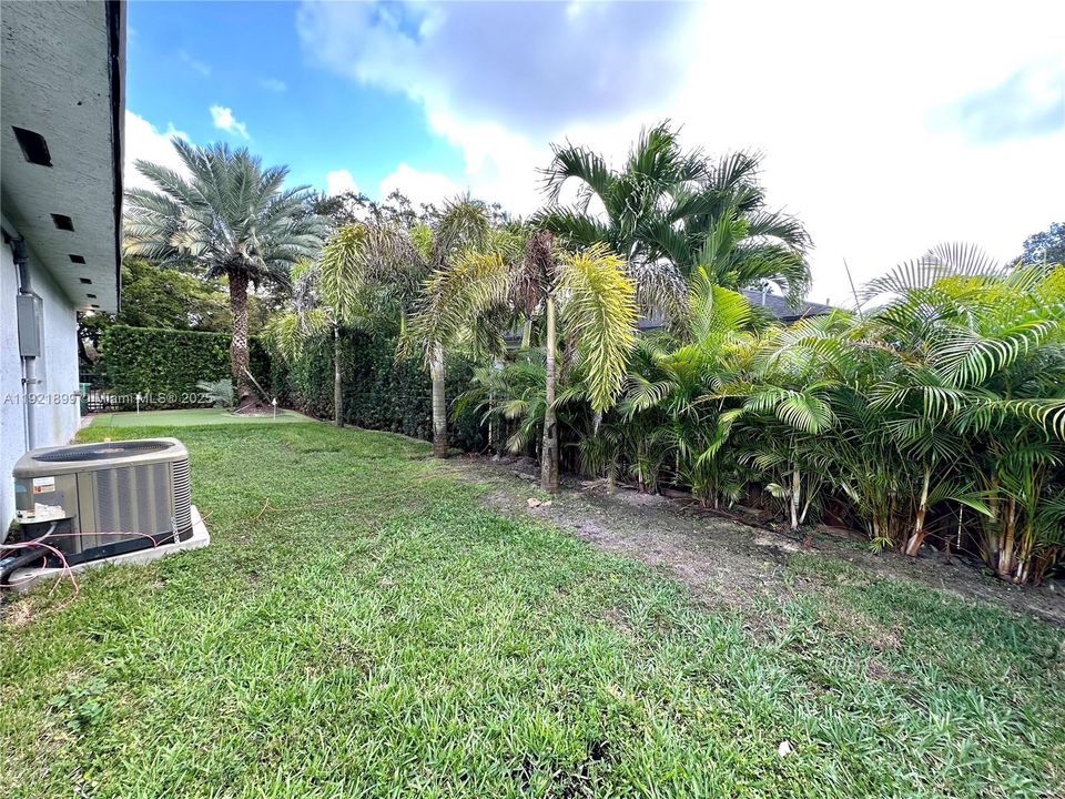 For Rent: $6,500 (4 beds, 2 baths, 1483 Square Feet)