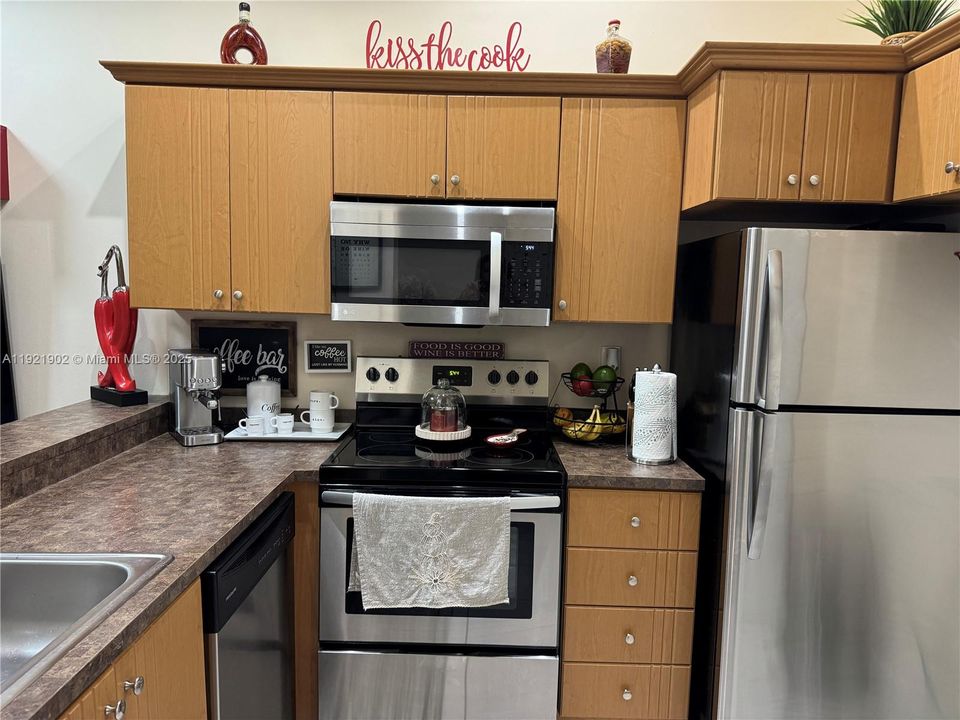 出租: $1,950 (1 贝兹, 1 浴室, 862 平方英尺)