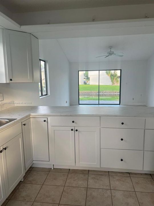 For Rent: $1,900 (2 beds, 2 baths, 992 Square Feet)