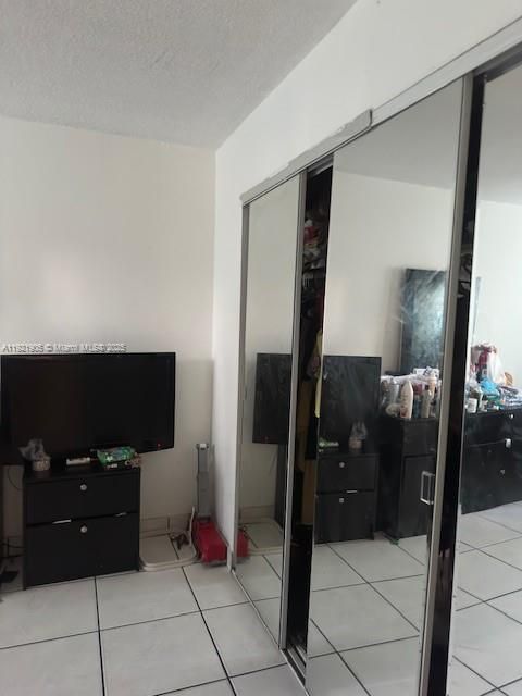 For Sale: $130,000 (2 beds, 1 baths, 775 Square Feet)