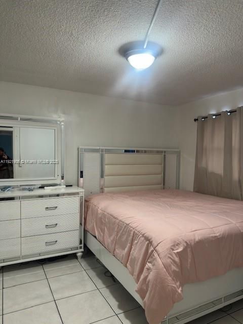 For Sale: $130,000 (2 beds, 1 baths, 775 Square Feet)
